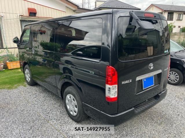 Toyota HIACE VAN 2017-06 7226221-5