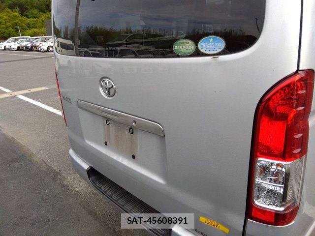 Toyota HIACE VAN 2017-05 7226222-14