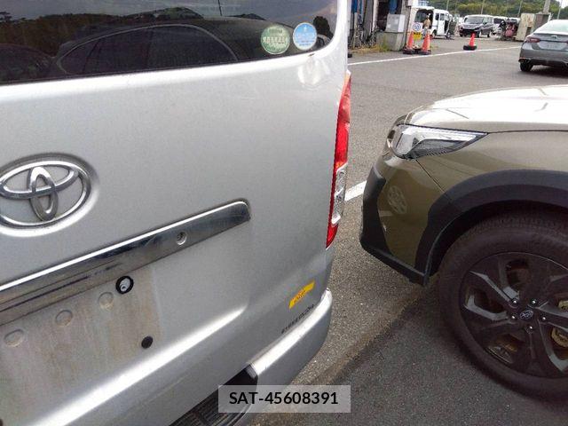 Toyota HIACE VAN 2017-05 7226222-15