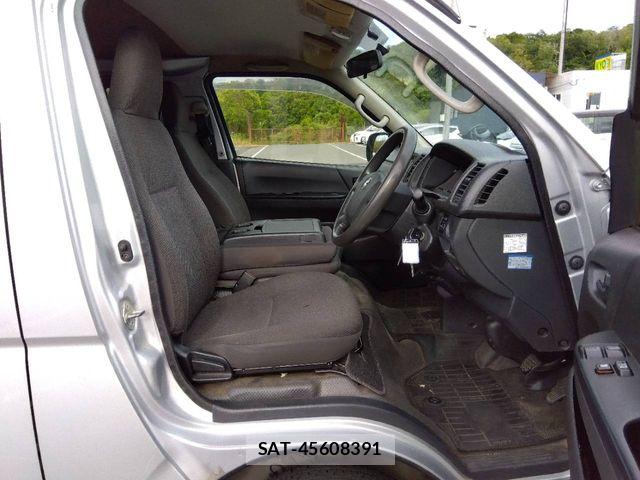 Toyota HIACE VAN 2017-05 7226222-3