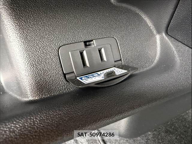 Toyota HIACE VAN 2026-04 7226278-18