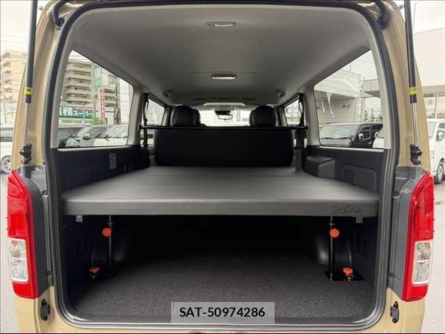 Toyota HIACE VAN 2026-04 7226278-19