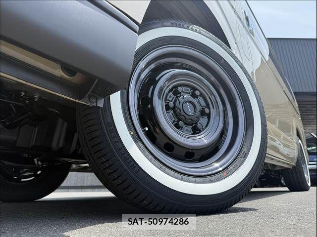 Toyota HIACE VAN 2026-04 7226278-5