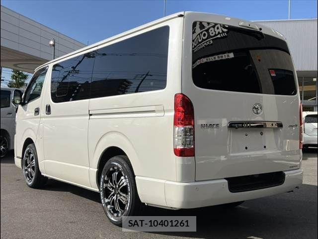 Toyota HIACE VAN 2022-12 7226258-15