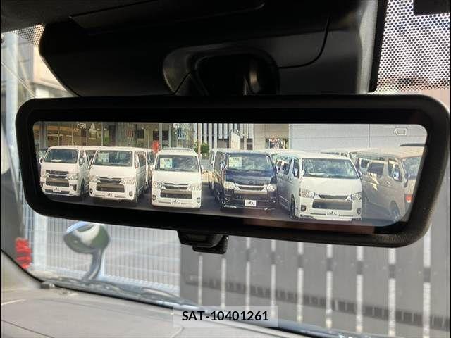 Toyota HIACE VAN 2022-12 7226258-17