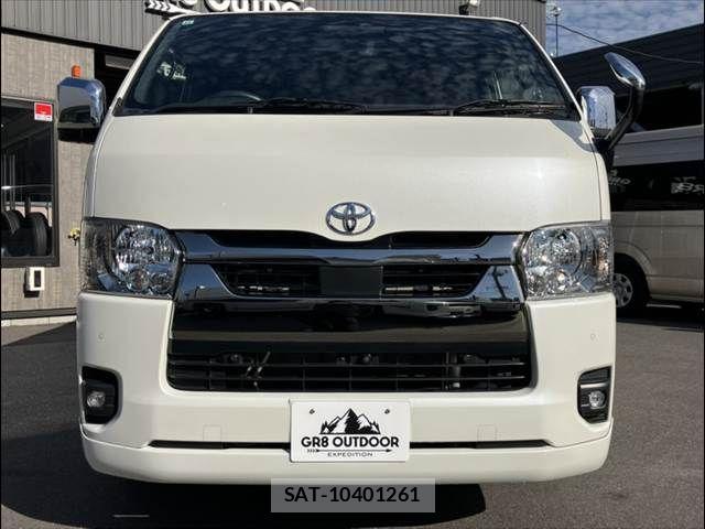 Toyota HIACE VAN 2022-12 7226258-1