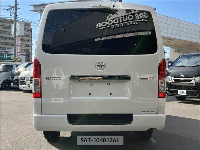 Toyota HIACE VAN 2022-12 7226258-2