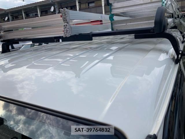 Toyota HIACE VAN 2025-05 7226270-9