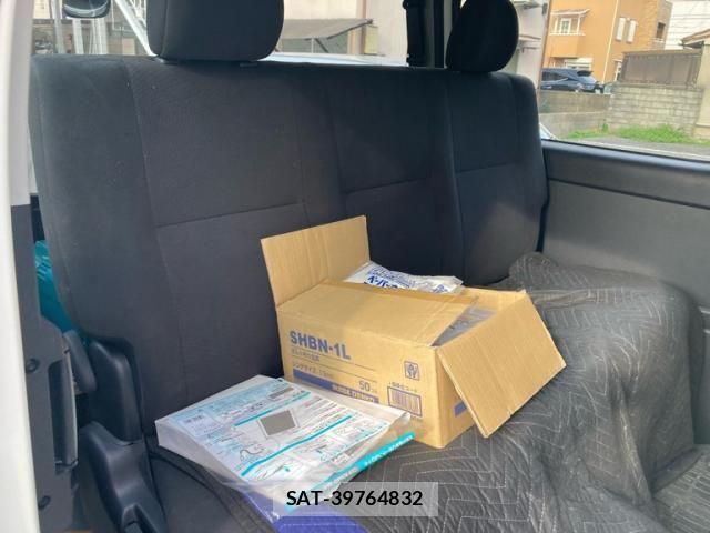 Toyota HIACE VAN 2025-05 7226270-11