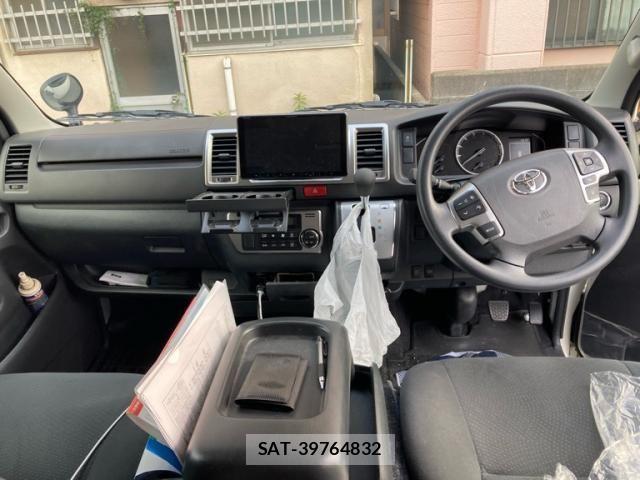 Toyota HIACE VAN 2025-05 7226270-13