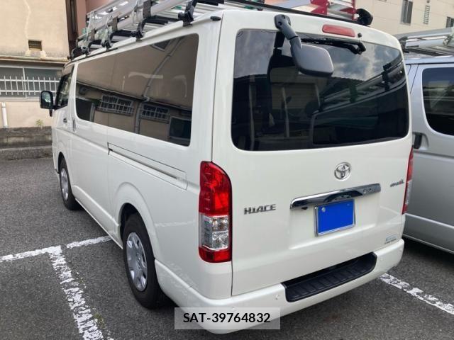 Toyota HIACE VAN 2025-05 7226270-2