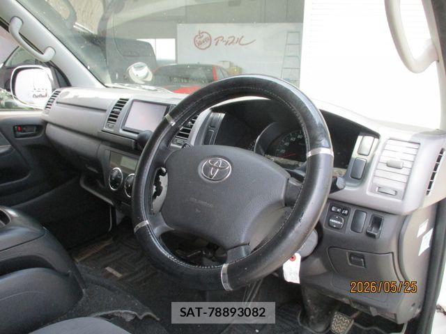 Toyota HIACE VAN 2012-06 7226211-10