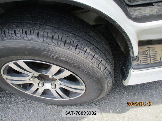 Toyota HIACE VAN 2012-06 7226211-19