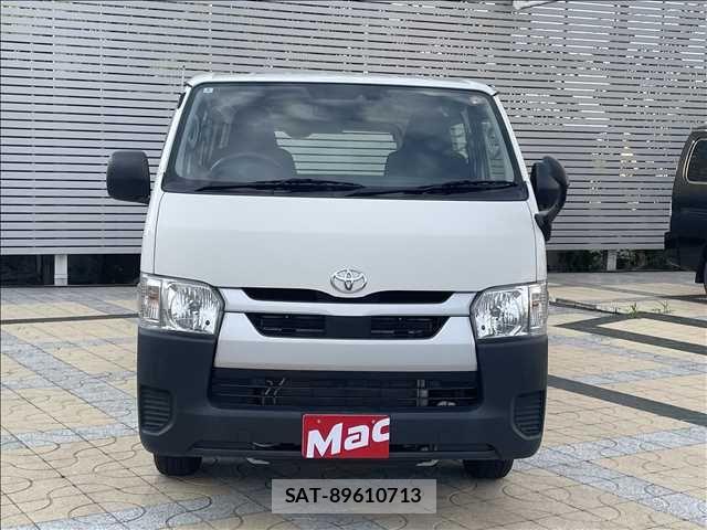 Toyota HIACE VAN 2023-02 7226260-15