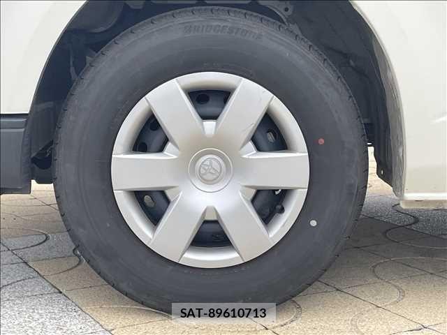 Toyota HIACE VAN 2023-02 7226260-21
