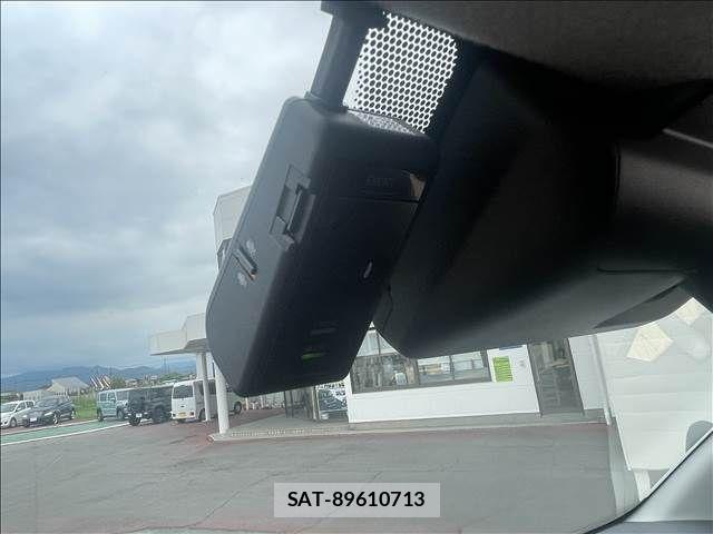Toyota HIACE VAN 2023-02 7226260-8