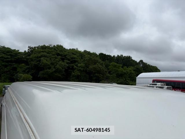 Toyota HIACE VAN 2017-08 7226227-4