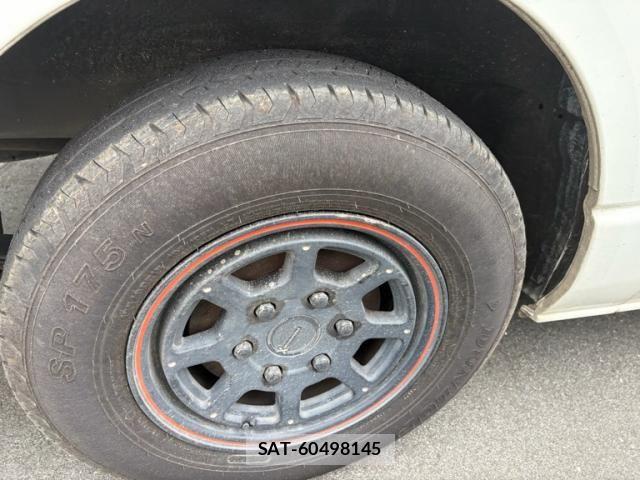 Toyota HIACE VAN 2017-08 7226227-5