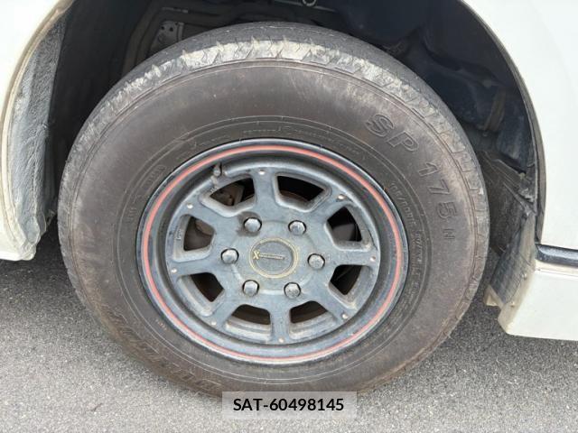 Toyota HIACE VAN 2017-08 7226227-6