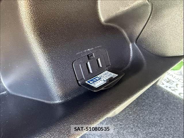 Toyota HIACE VAN 2022-08 7226257-18