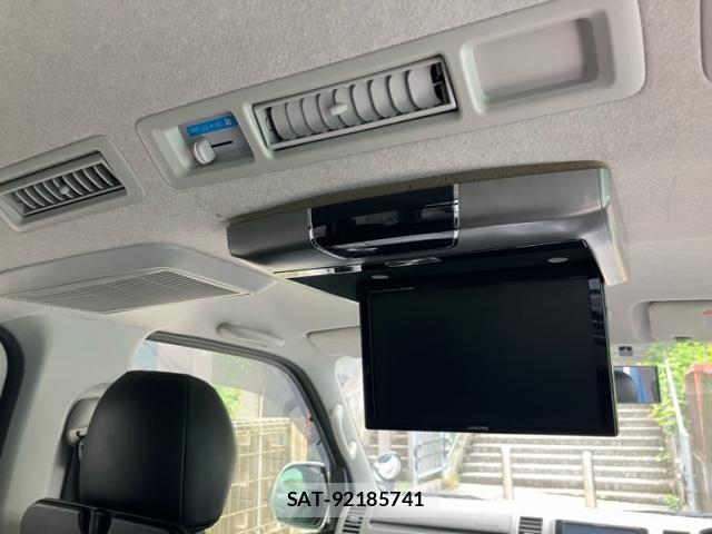 Toyota HIACE VAN 2013-10 7226210-14