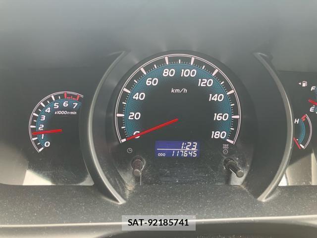 Toyota HIACE VAN 2013-10 7226210-18