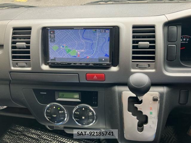 Toyota HIACE VAN 2013-10 7226210-19