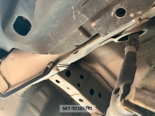 Toyota HIACE VAN 2013-10 7226210-24