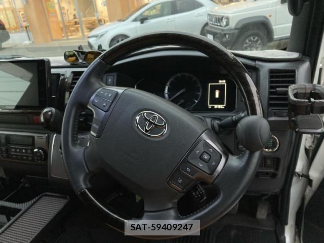 Toyota HIACE VAN 2020-09 7226237-16