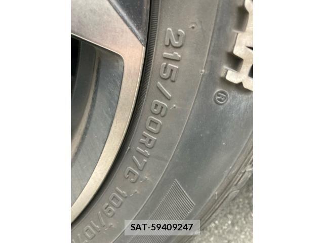 Toyota HIACE VAN 2020-09 7226237-7
