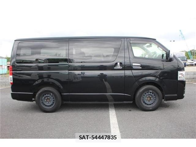 Toyota HIACE VAN 2022-09 7226261-12