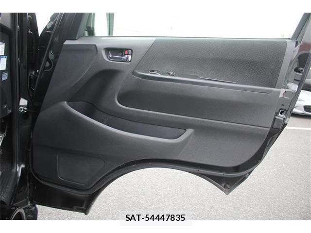 Toyota HIACE VAN 2022-09 7226261-20