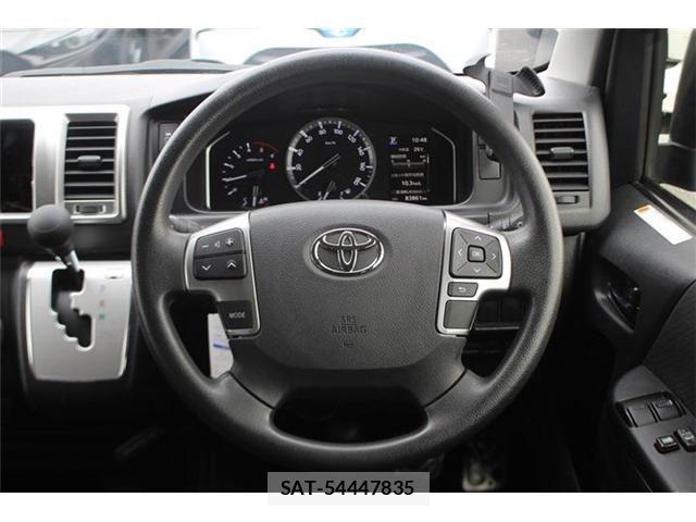 Toyota HIACE VAN 2022-09 7226261-24