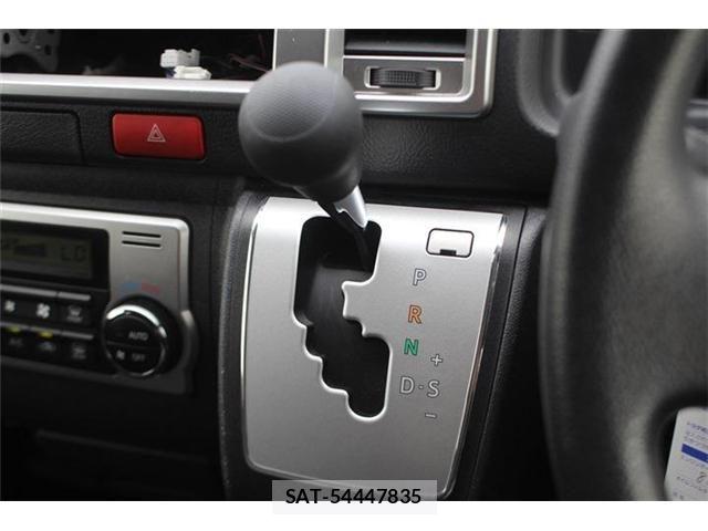 Toyota HIACE VAN 2022-09 7226261-25