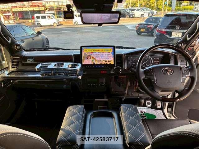 Toyota HIACE VAN 2022-05 7226253-10