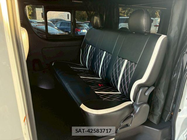 Toyota HIACE VAN 2022-05 7226253-17