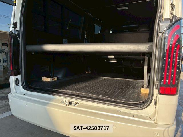 Toyota HIACE VAN 2022-05 7226253-18