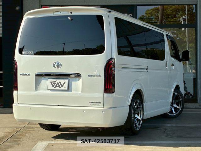 Toyota HIACE VAN 2022-05 7226253-22