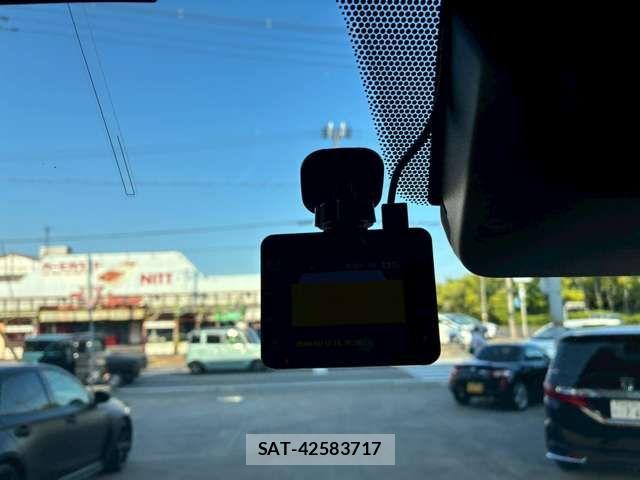 Toyota HIACE VAN 2022-05 7226253-7