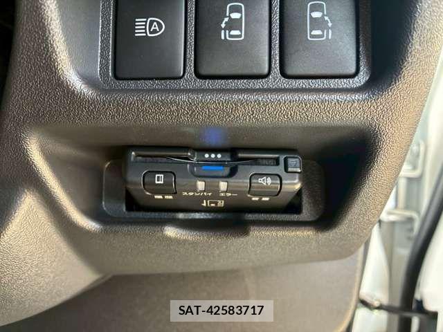 Toyota HIACE VAN 2022-05 7226253-8