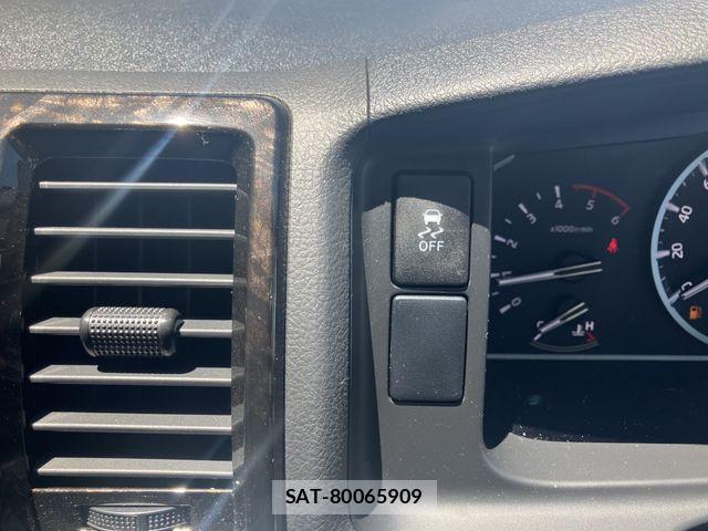 Toyota HIACE VAN 2024-05 7226271-16