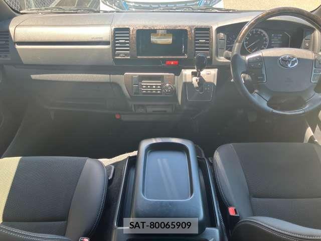 Toyota HIACE VAN 2024-05 7226271-1