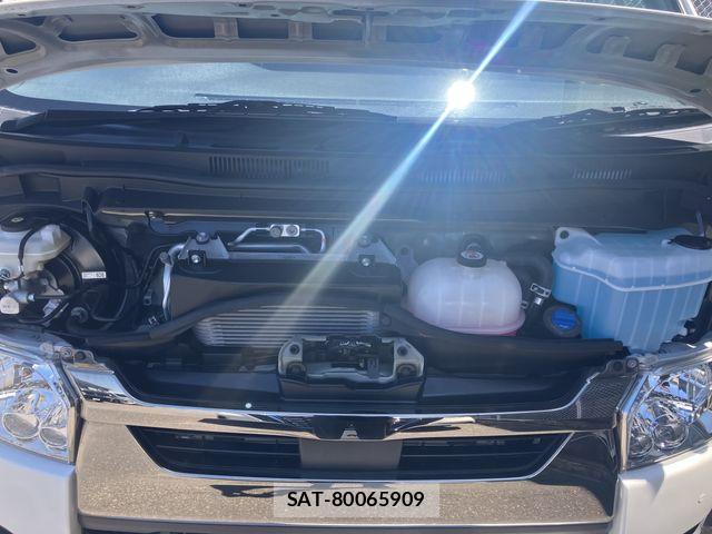 Toyota HIACE VAN 2024-05 7226271-28