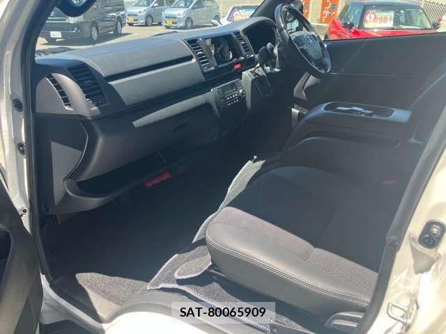 Toyota HIACE VAN 2024-05 7226271-3