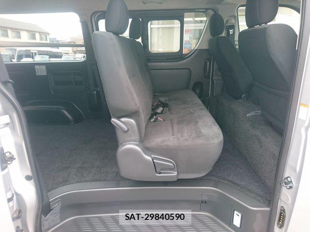 Toyota HIACE VAN 2020-01 7226235-11