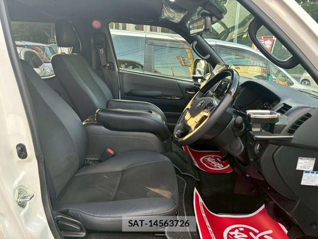 Toyota HIACE VAN 2024-06 7226267-9
