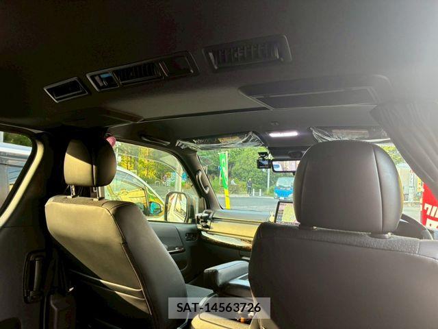 Toyota HIACE VAN 2024-06 7226267-4