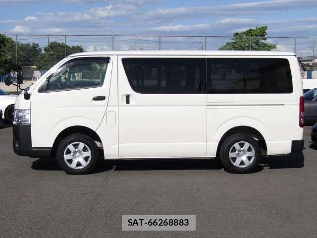 Toyota HIACE VAN 2018-10 7252634-18