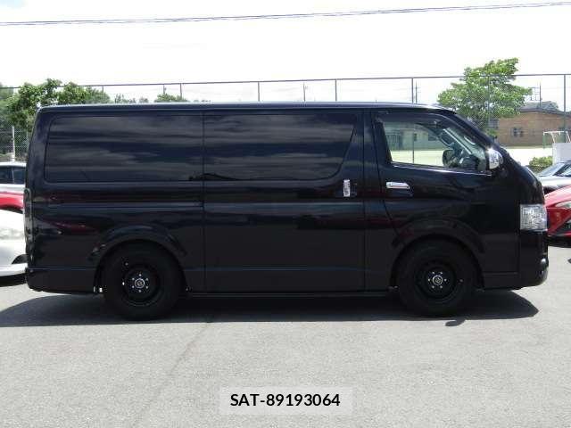 Toyota HIACE VAN 2016-07 7252628-27