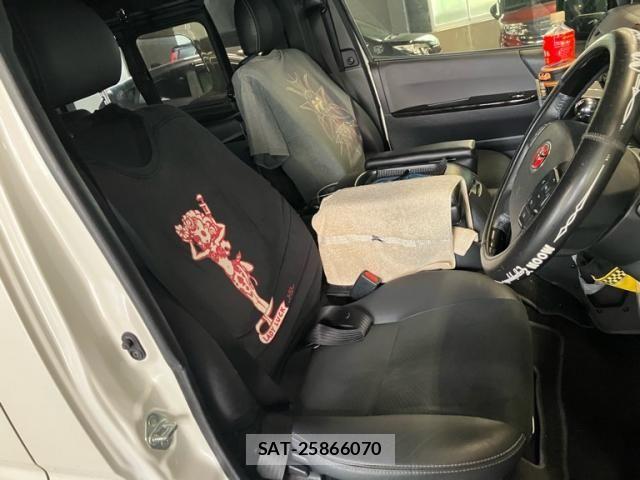 Toyota HIACE VAN 2022-07 7252616-13